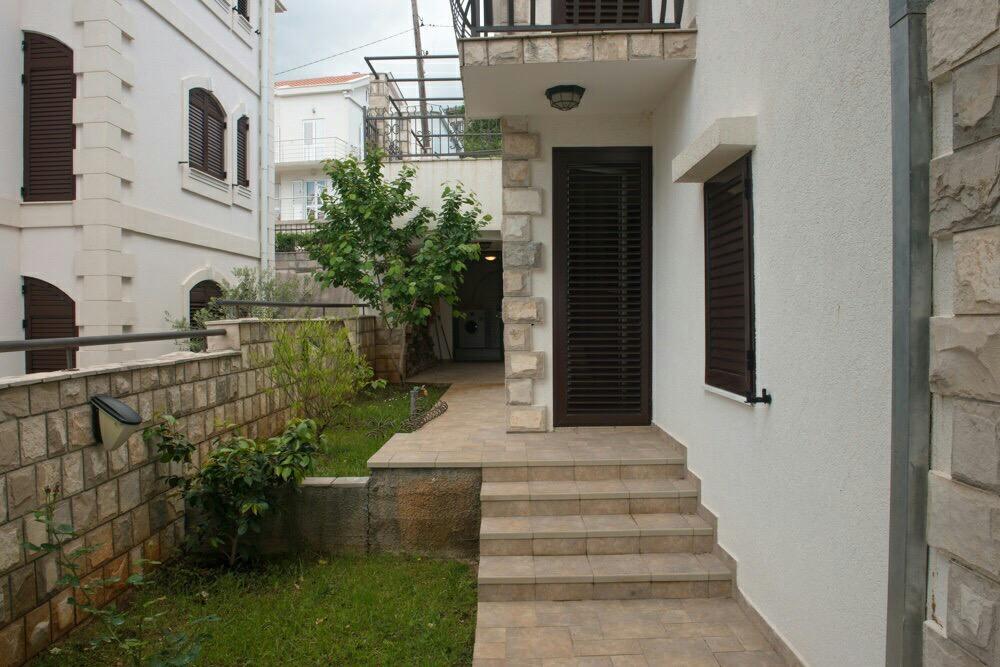 Villa Julia Petrovac Buitenkant foto