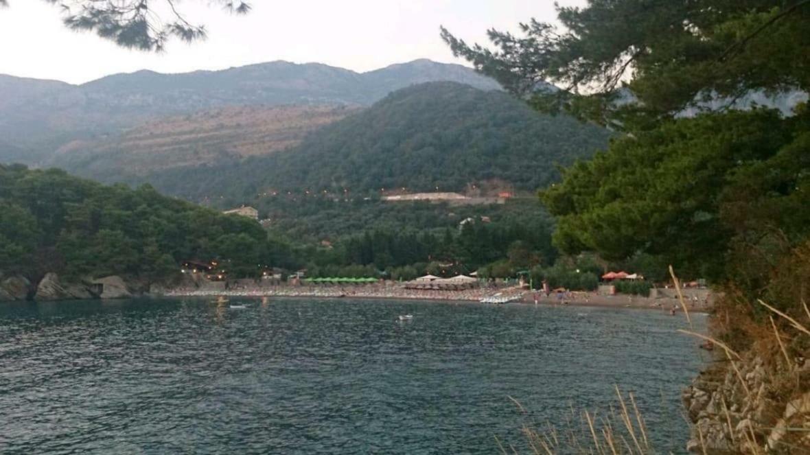 Villa Julia Petrovac Buitenkant foto